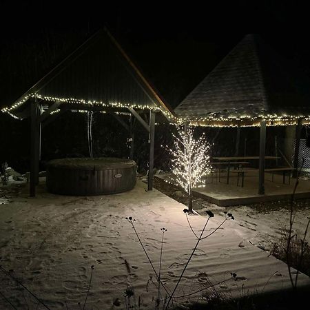 Apartmány Elli Mýto pod Ďumbierom Exterior foto